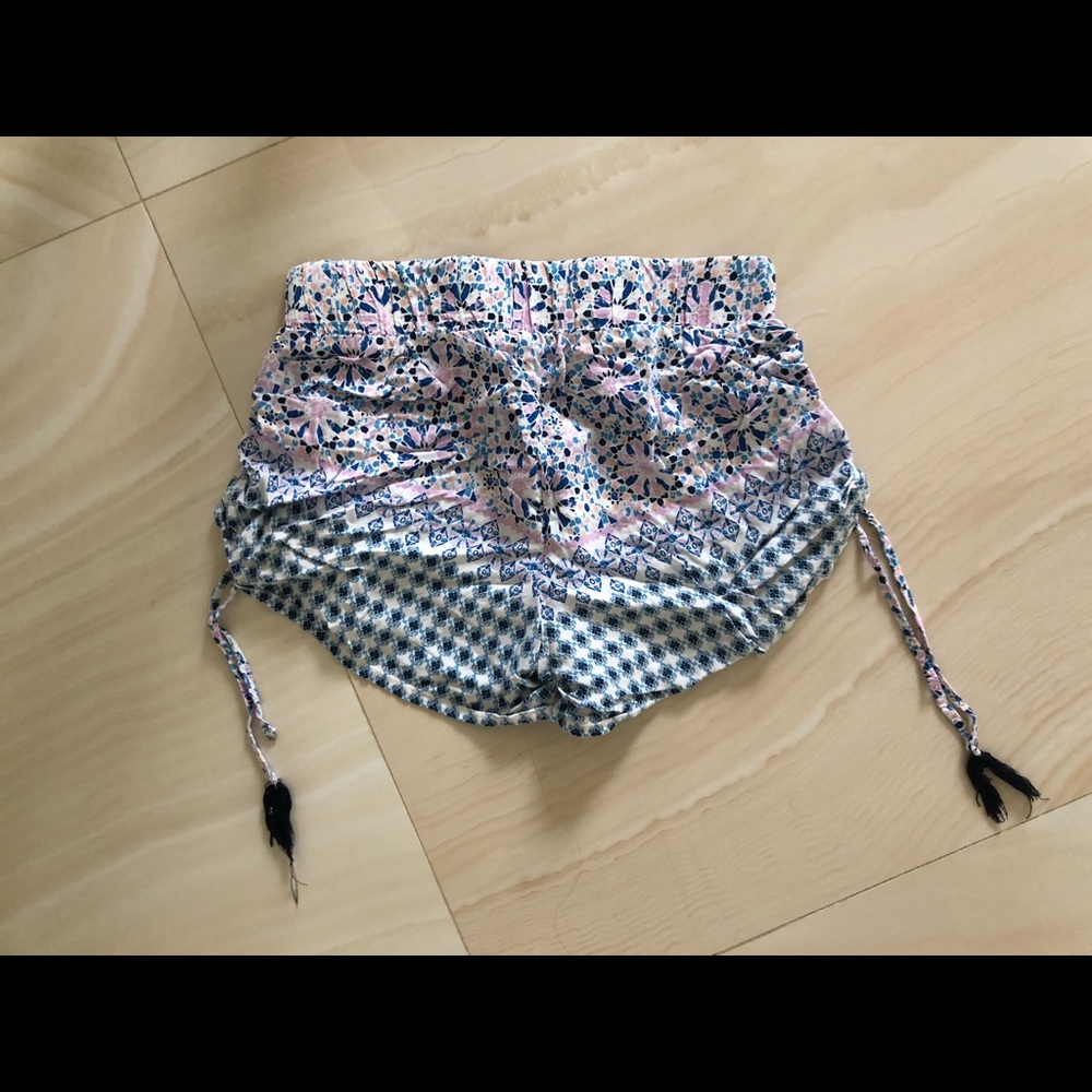 Printed Shorts - Picture 3 of 4